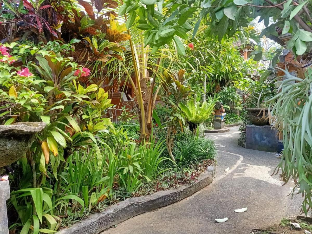 Family Guest House Ubud Kültér fotó