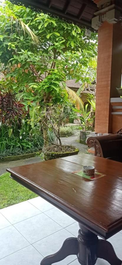 Family Guest House Ubud Kültér fotó